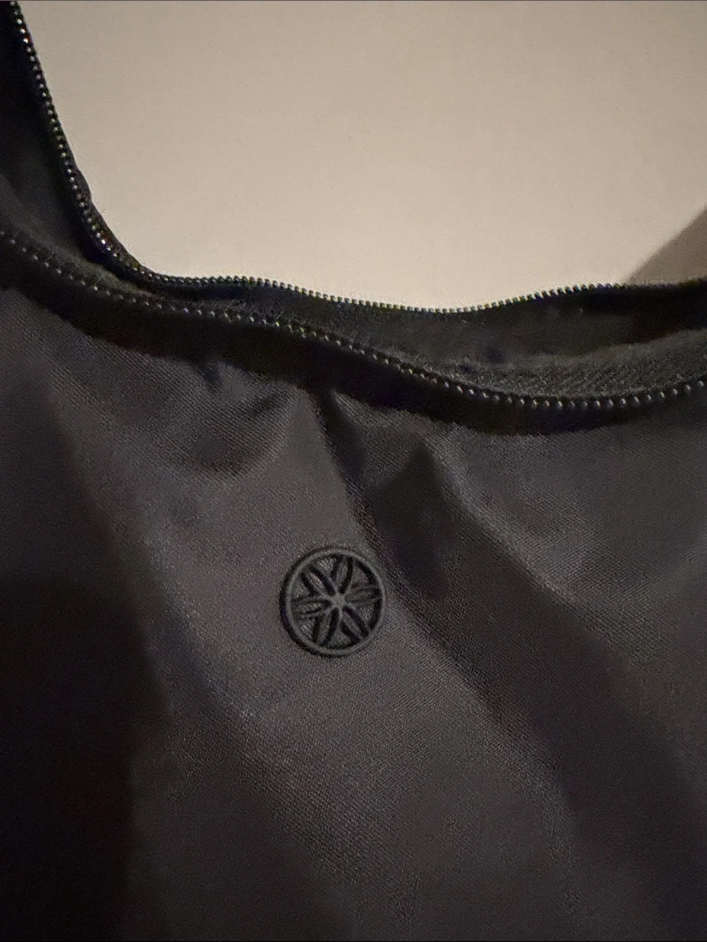 Black Women's Shoulder Bag - Unbranded Lightweight Crossbody